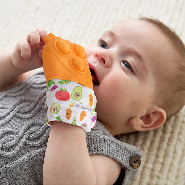 Itzy Ritzy * Itzy Mitt™ Silicone Teething Mitts - Carrot